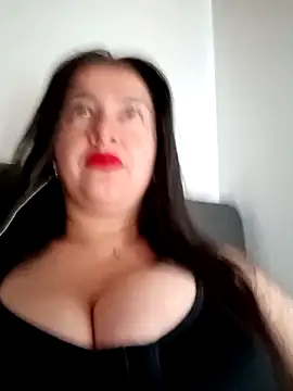 Cherry 1992 online show from May 6, 11:37 am
