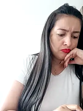 Cherry 1992 online show from May 8, 3:28 pm