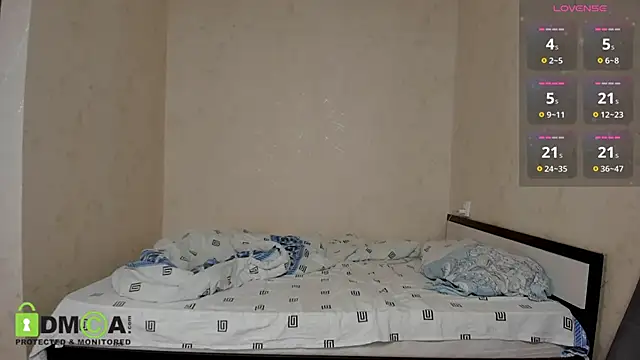 Snapshot of Model_Mike chatting on February 14, 12:41 am Model Mike online show from February 14, 12:41 am