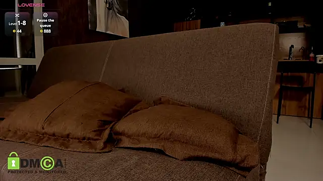 Snapshot of Model_Mike chatting on March 6, 9:58 am Model Mike online show from March 6, 9:58 am