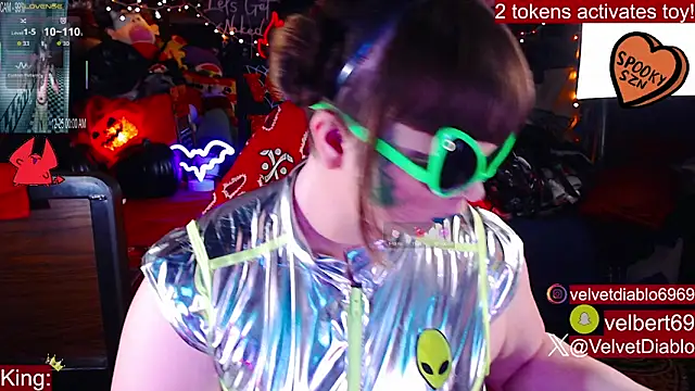 VelvetDiablo online show from October 15, 12:11 am