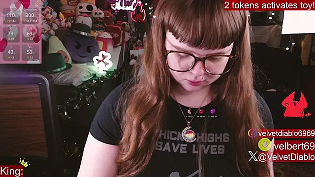 Snapshot of VelvetDiablo chatting on February 24, 1:25 am VelvetDiablo online show from February 24, 1:25 am