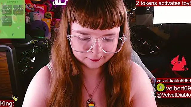 Snapshot of VelvetDiablo chatting on March 5, 1:01 am VelvetDiablo online show from March 5, 1:01 am