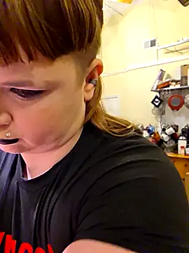 Snapshot of VelvetDiablo chatting on March 9, 11:42 pm VelvetDiablo online show from March 9, 11:42 pm