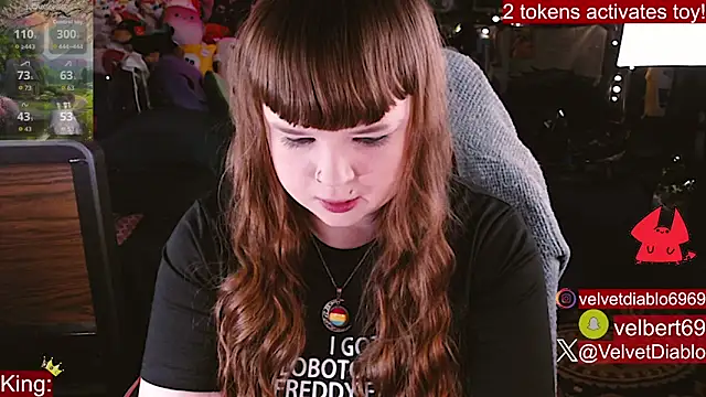 Snapshot of VelvetDiablo chatting on March 23, 11:53 pm VelvetDiablo online show from March 23, 11:53 pm