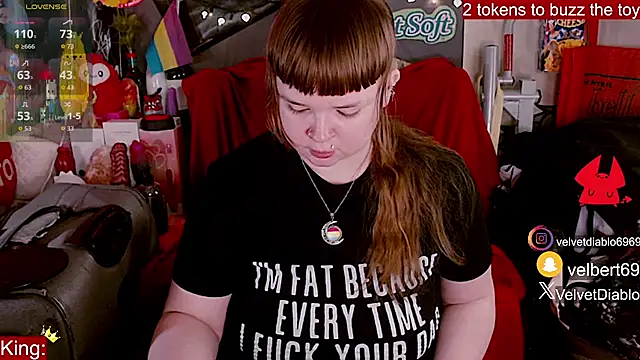 Snapshot of VelvetDiablo chatting on April 16, 12:11 am VelvetDiablo online show from April 16, 12:11 am