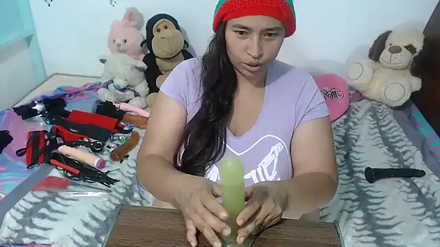 Snapshot of NatalySexxxMilk chatting on December 20, 12:41 am NatalySexxxMilk online show from December 20, 12:41 am