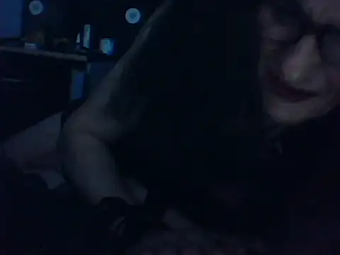 Snapshot of slutviki chatting on December 16, 1:54 am slutviki online show from December 16, 1:54 am