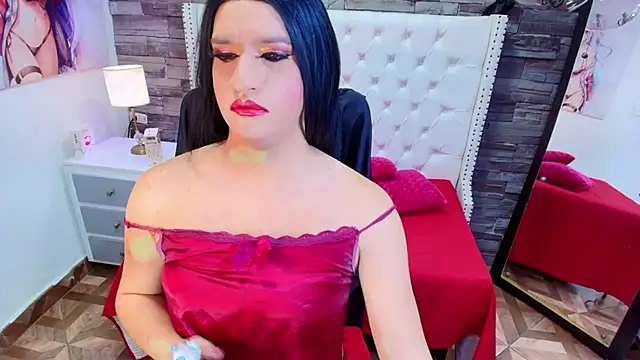 TRINY TS online show from November 21, 9:24 pm