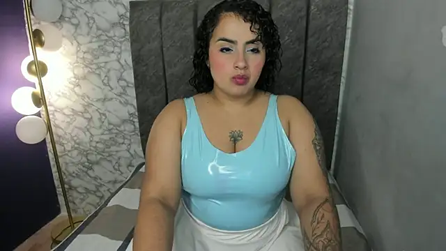 Snapshot of CelestteSweett chatting on December 17, 4:12 am CelestteSweett online show from December 17, 4:12 am