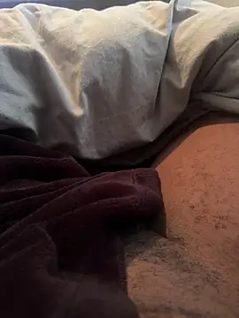 Snapshot of chocolatelongstrokes chatting on March 13, 1:18 pm chocolatelongstrokes online show from March 13, 1:18 pm