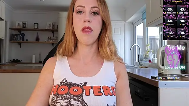 Snapshot of stripmequick chatting on July 1, 9:00 am stripmequick online show from July 1, 9:00 am