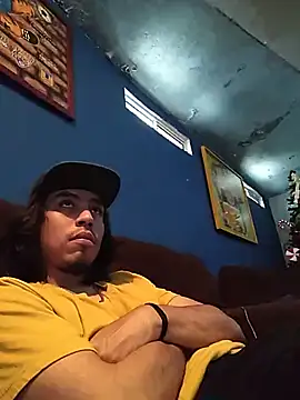 AlexAlejandro13 online show from February 3, 6:46 pm