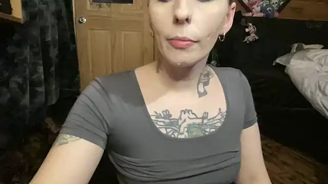 Snapshot of TeenyDoll chatting on April 16, 2:12 am TeenyDoll online show from April 16, 2:12 am