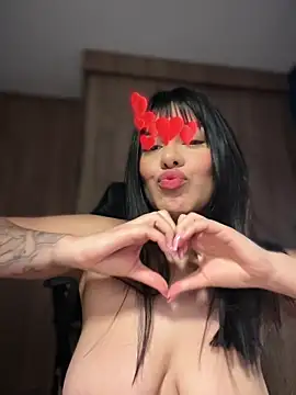 Snapshot of Roxxannne chatting on March 20, 12:04 am Roxxannne online show from March 20, 12:04 am