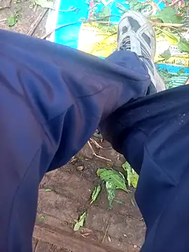 FinableKnee online show from November 28, 3:09 am