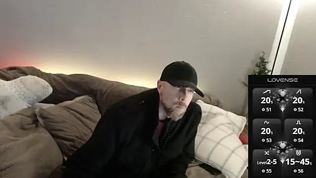 MaxRouger online show from December 5, 6:44 am