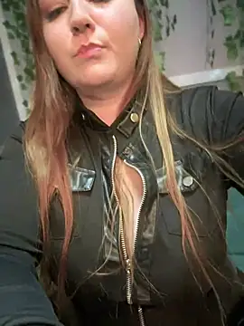 CandyShoopp online show from January 26, 7:31 pm