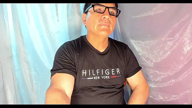 Snapshot of yandyaa chatting on December 7, 3:19 pm yandyaa online show from December 7, 3:19 pm