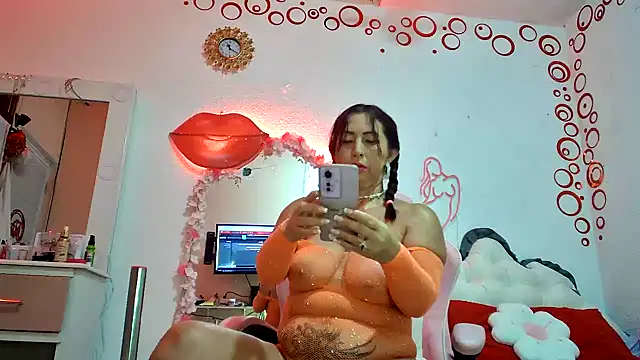 Dulce Maria05 online show from February 2, 4:22 pm