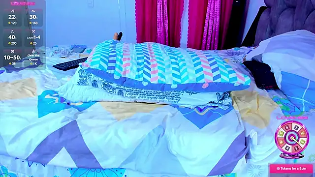 ashelydainii online show from January 9, 4:08 am