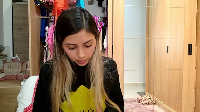 Sensualtease online show from January 19, 1:10 am