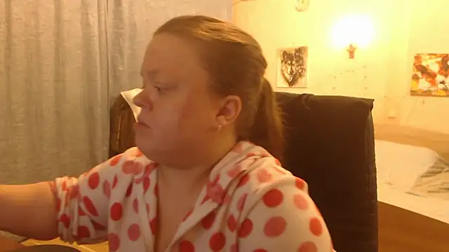 Janiffer MiMi online show from December 6, 10:19 pm