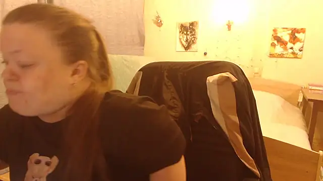 Janiffer MiMi online show from March 17, 7:15 pm