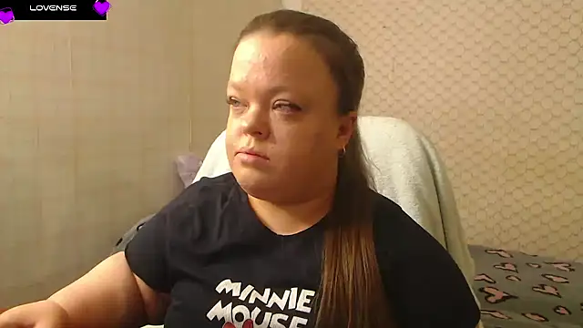 Snapshot of Janiffer_MiMi chatting on January 13, 3:06 pm Janiffer MiMi online show from January 13, 3:06 pm