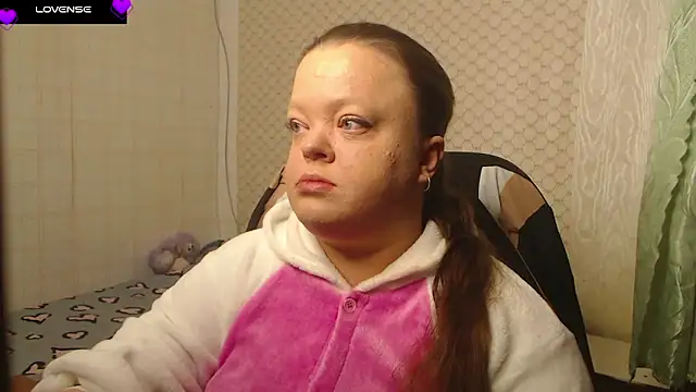 Snapshot of Janiffer_MiMi chatting on January 15, 5:49 pm Janiffer MiMi online show from January 15, 5:49 pm