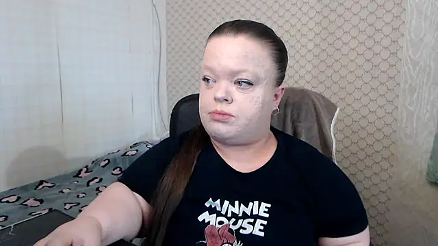 Janiffer MiMi online show from May 11, 3:40 pm
