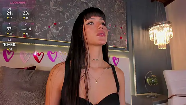 evamoretti online show from February 18, 2:05 am