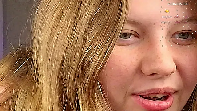 Snapshot of Vivian_cutie chatting on October 2, 3:41 pm Vivian cutie online show from October 2, 3:41 pm