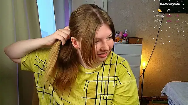 Snapshot of Vivian_cutie chatting on October 5, 12:36 pm Vivian cutie online show from October 5, 12:36 pm