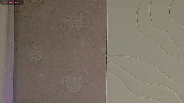 Snapshot of Vivian_cutie chatting on October 24, 2:35 pm Vivian cutie online show from October 24, 2:35 pm