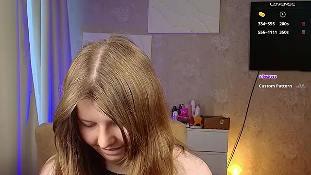 Snapshot of Vivian_cutie chatting on April 23, 3:36 pm Vivian cutie online show from April 23, 3:36 pm