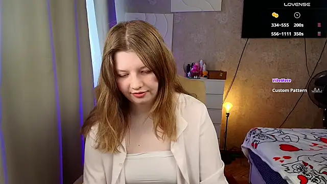 Snapshot of Vivian_cutie chatting on April 26, 10:35 am Vivian cutie online show from April 26, 10:35 am