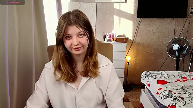 Snapshot of Vivian_cutie chatting on May 1, 3:38 pm Vivian cutie online show from May 1, 3:38 pm