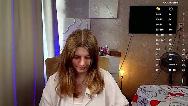 Snapshot of Vivian_cutie chatting on May 7, 3:39 pm Vivian cutie online show from May 7, 3:39 pm
