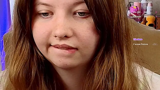 Snapshot of Vivian_cutie chatting on May 9, 10:31 am Vivian cutie online show from May 9, 10:31 am