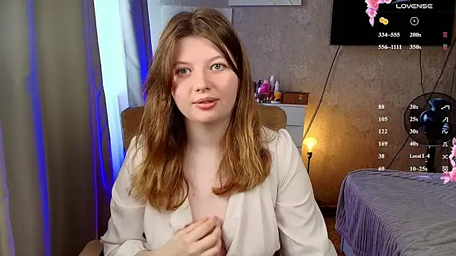 Snapshot of Vivian_cutie chatting on May 16, 10:47 am Vivian cutie online show from May 16, 10:47 am