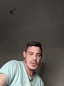 Snapshot of Ivanekkral chatting on February 10, 8:02 pm Ivanekkral online show from February 10, 8:02 pm