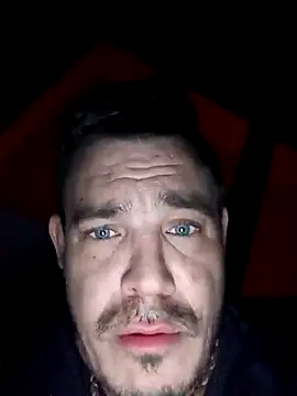 Snapshot of Ivanekkral chatting on February 15, 2:08 am Ivanekkral online show from February 15, 2:08 am