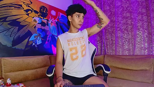 Snapshot of JacoboSwam chatting on October 13, 2:06 pm JacoboSwam online show from October 13, 2:06 pm