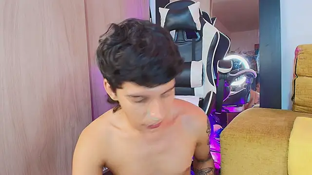 Snapshot of JacoboSwam chatting on February 25, 11:53 am JacoboSwam online show from February 25, 11:53 am