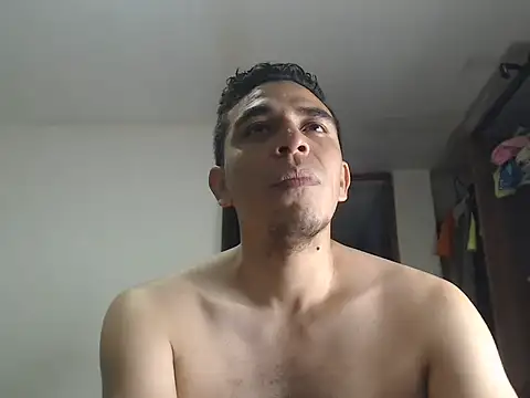Snapshot of jeancarloscum12 chatting on July 6, 11:40 pm jeancarloscum12 online show from July 6, 11:40 pm