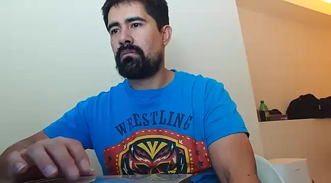 Snapshot of VonDoomdelToro chatting on December 2, 10:07 am VonDoomdelToro online show from December 2, 10:07 am