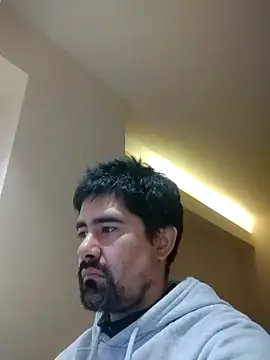 Snapshot of VonDoomdelToro chatting on January 4, 5:48 am VonDoomdelToro online show from January 4, 5:48 am