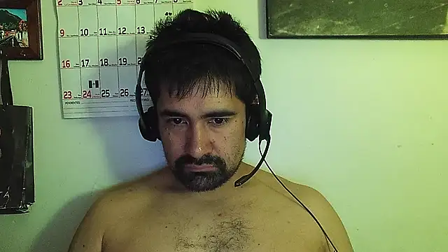 Snapshot of VonDoomdelToro chatting on February 19, 9:17 am VonDoomdelToro online show from February 19, 9:17 am