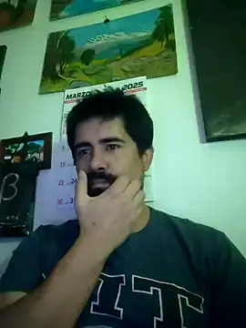 Snapshot of VonDoomdelToro chatting on March 11, 6:32 am VonDoomdelToro online show from March 11, 6:32 am